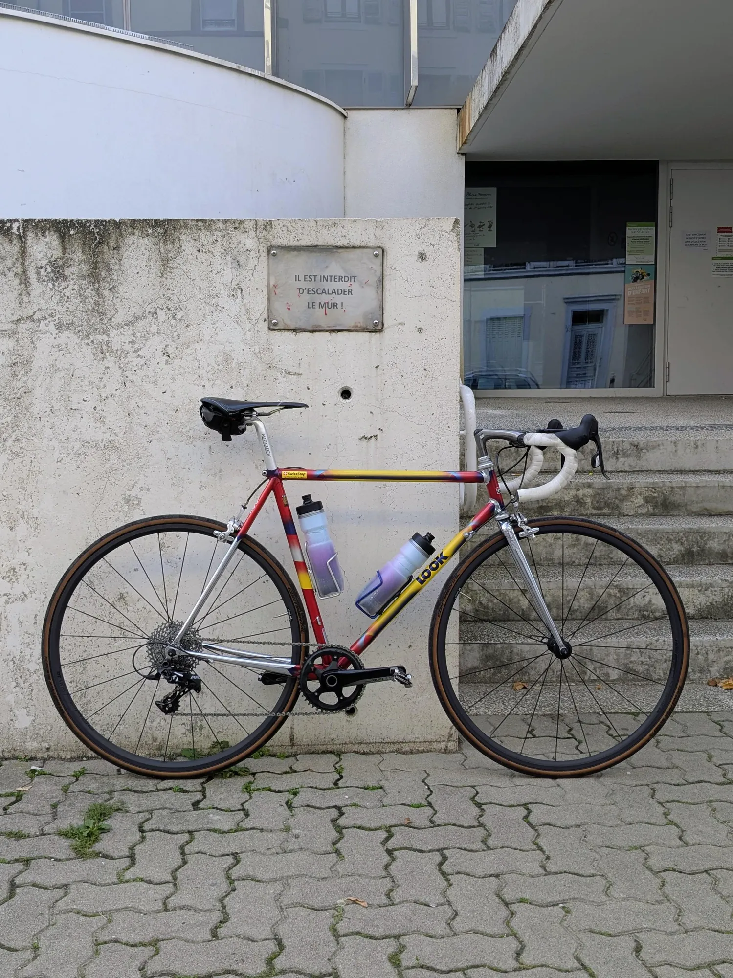 Rate/roast my neo-retro Look kg243 😎